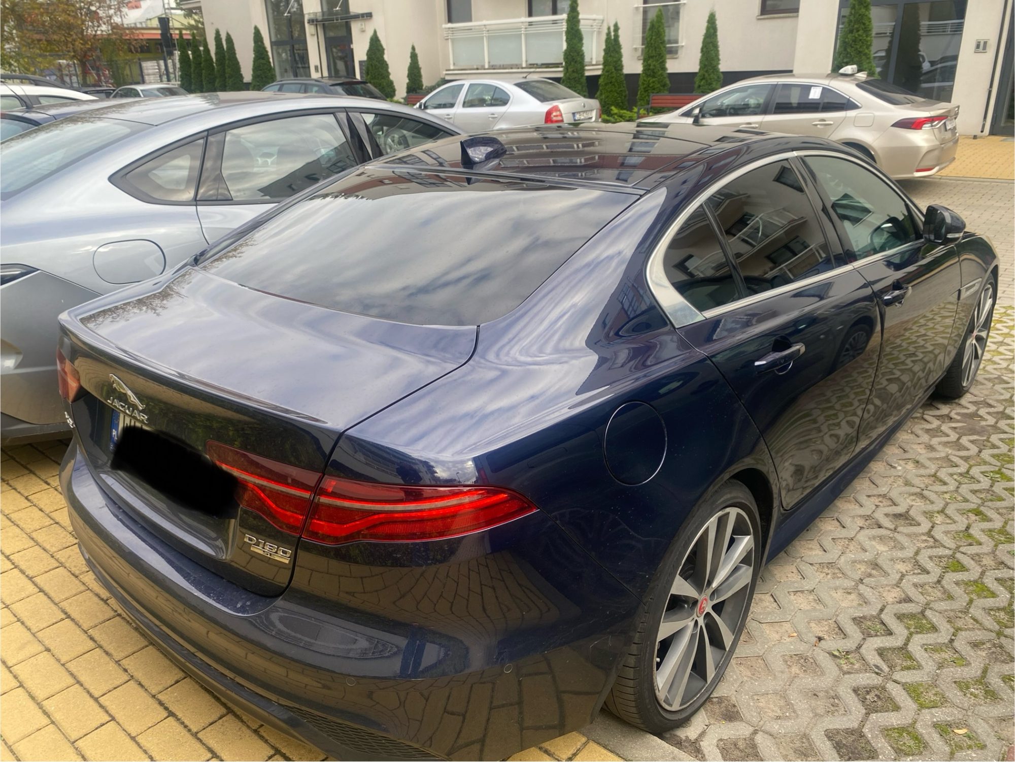 Jaguar XE 2019 - Cesja leasingu operacyjnego - miniatura 6
