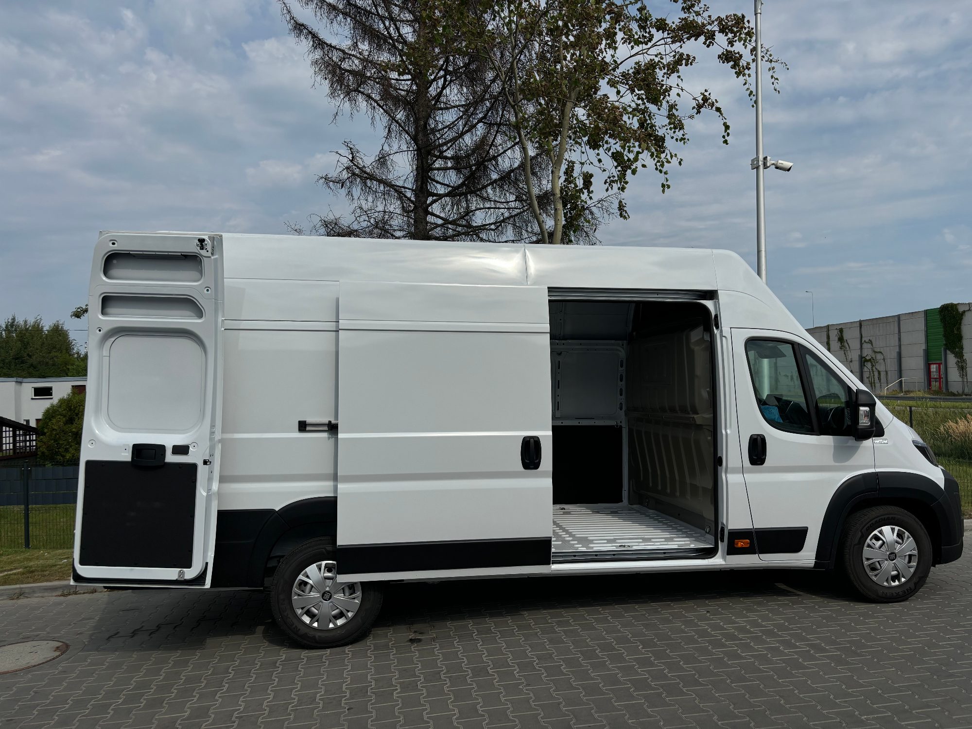 Fiat Ducato 2026 L4H3, Nowy, Automat, 180 KM - miniatura 10