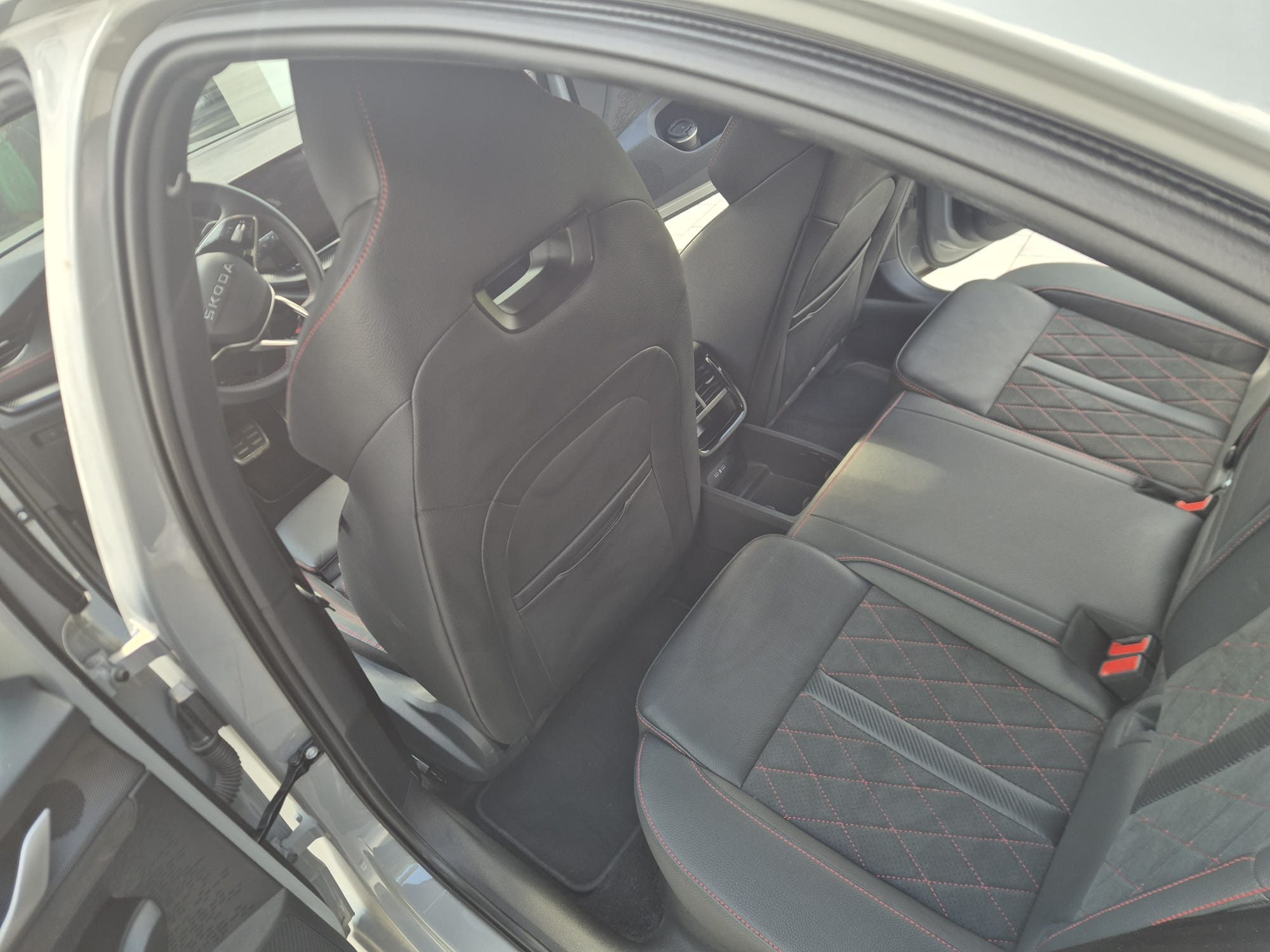Skoda Octavia RS 2025 - Cesja w najmie długoterminowym - miniatura 16