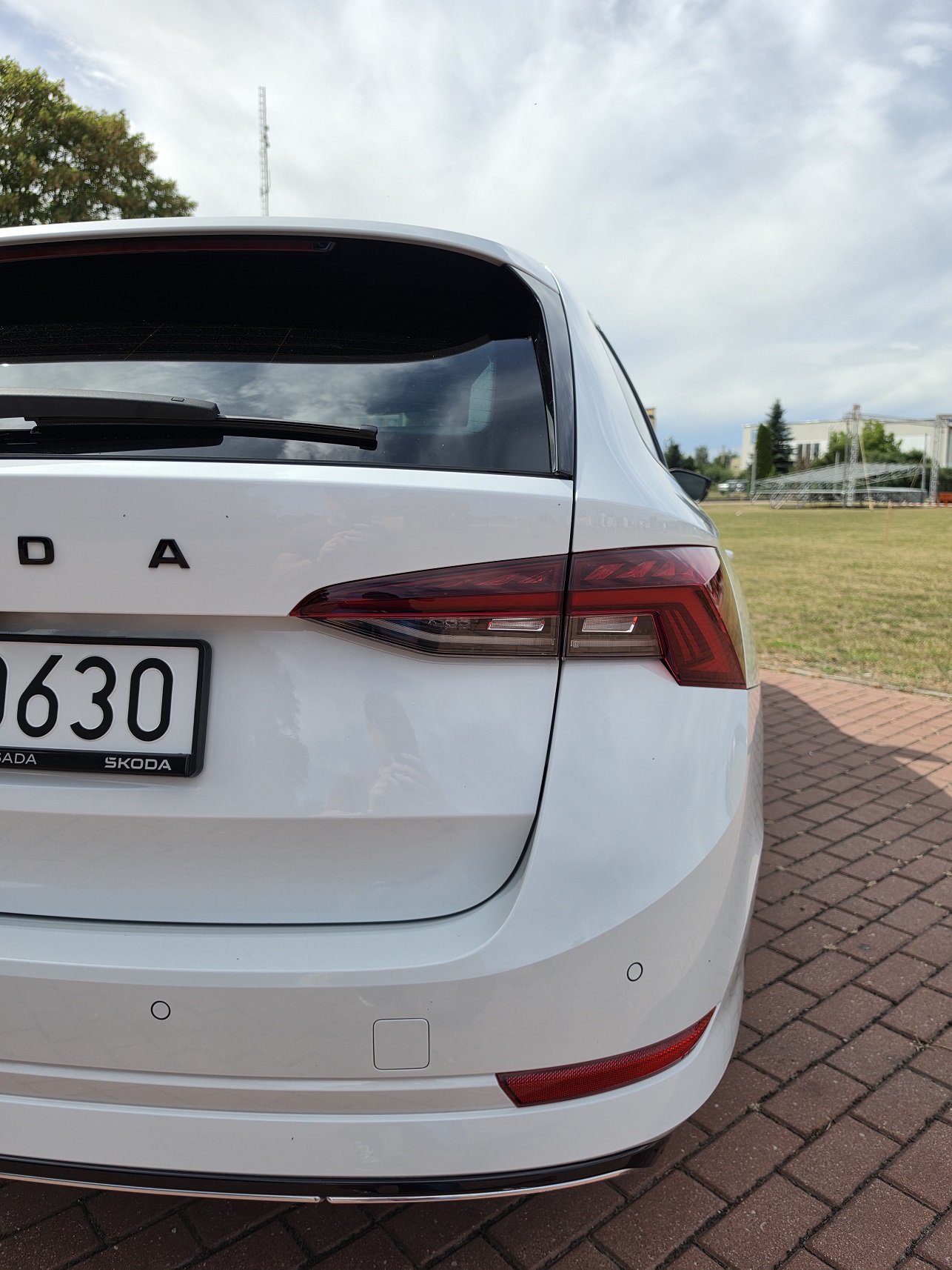CESJA LEASINGU - Skoda Octavia SportLine 2.0 TSI 190KM DSG 4x4 | 46kkm - miniatura 10