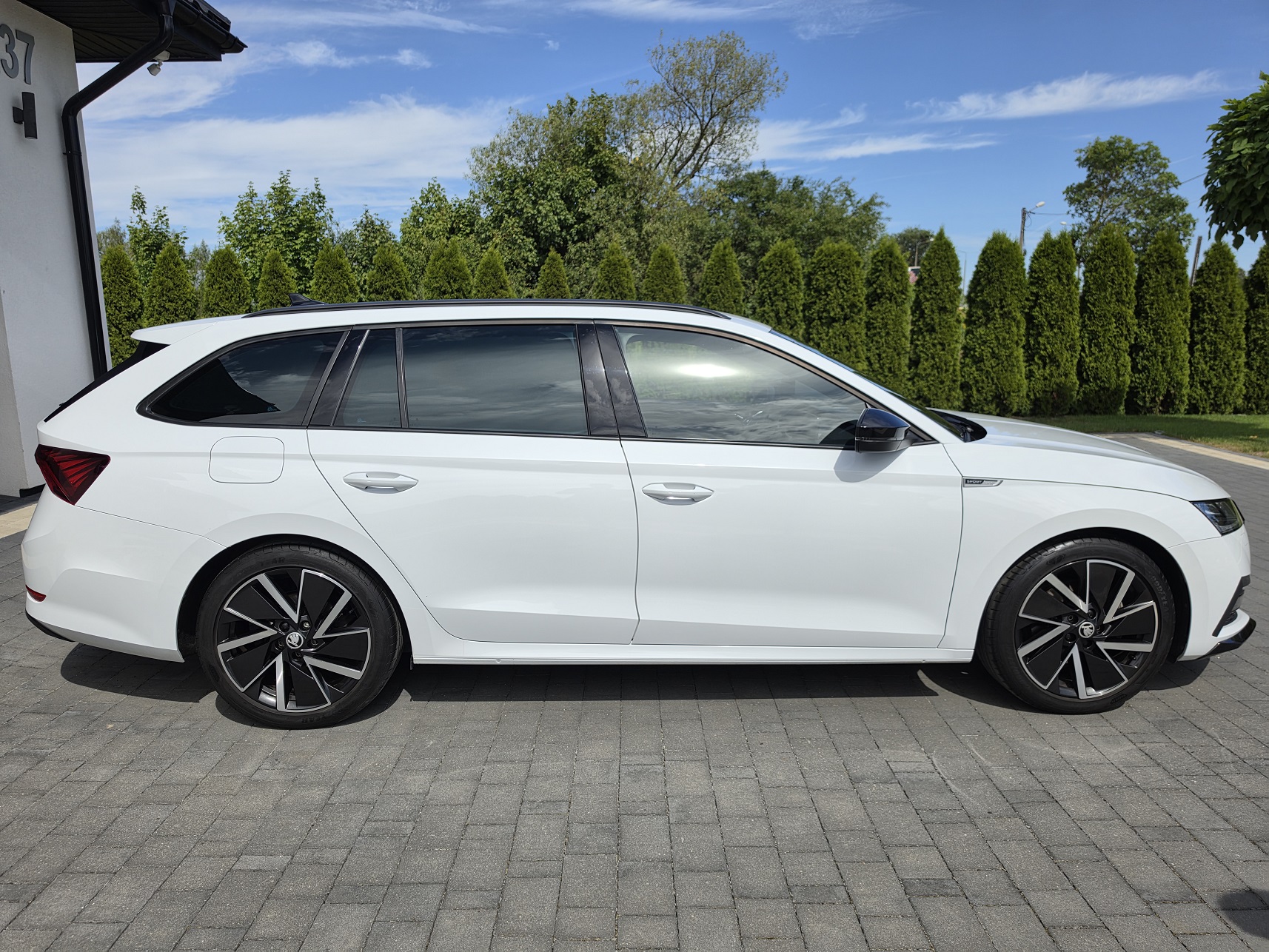 CESJA LEASINGU - Skoda Octavia SportLine 2.0 TSI 190KM DSG 4x4 | 46kkm - miniatura 8