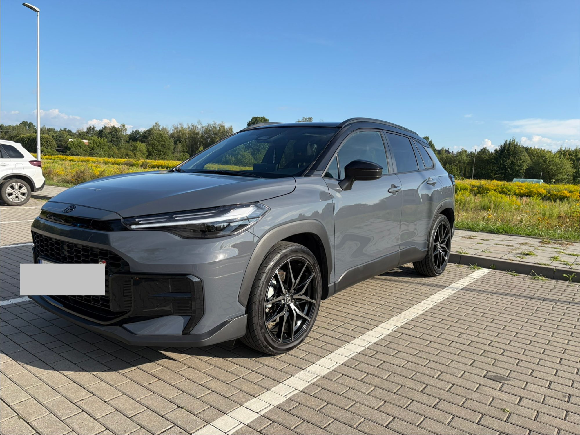Toyota Corolla Cross 2025 - Cesja w najmie długoterminowym - miniatura 4